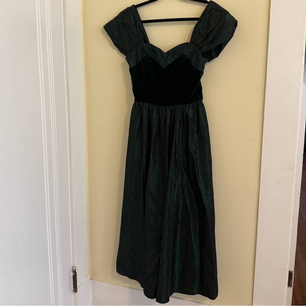 Laura Ashley Vintage Green Velvet and Taffeta Party Mini Dress - Picture 2 of 6